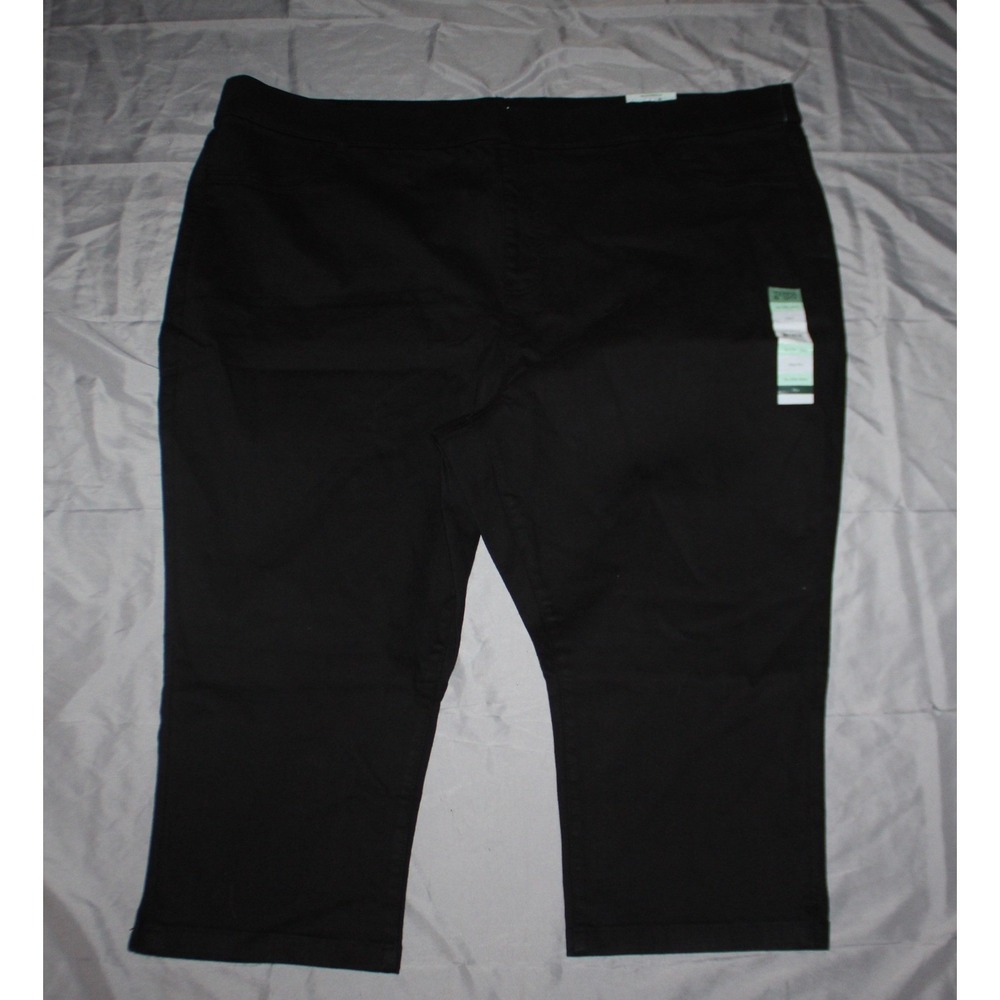 Women's Terra & Sky plus size capri size 4X 28W-30W black